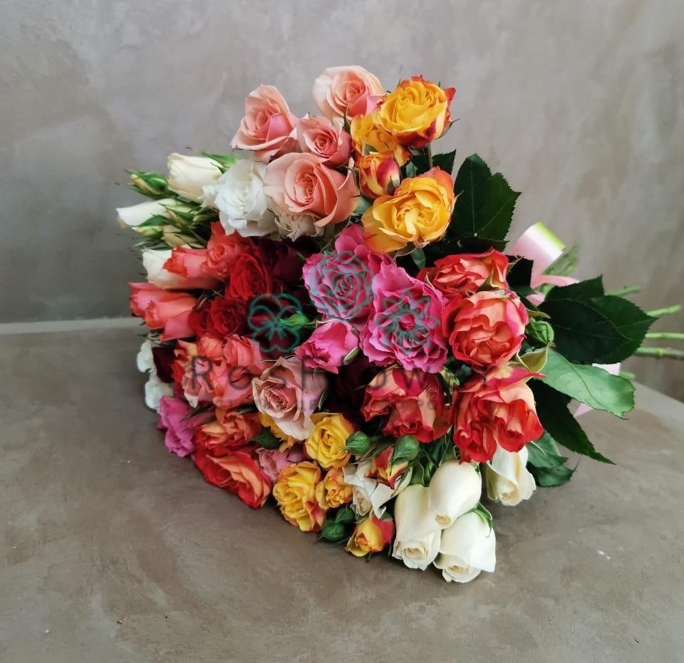 Букет цветов из: Розы в Шарлык