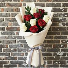 Букет цветов из:  Розы в Шарлык