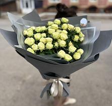 Букет Белые кустовые розы Солинеро в Шарлык