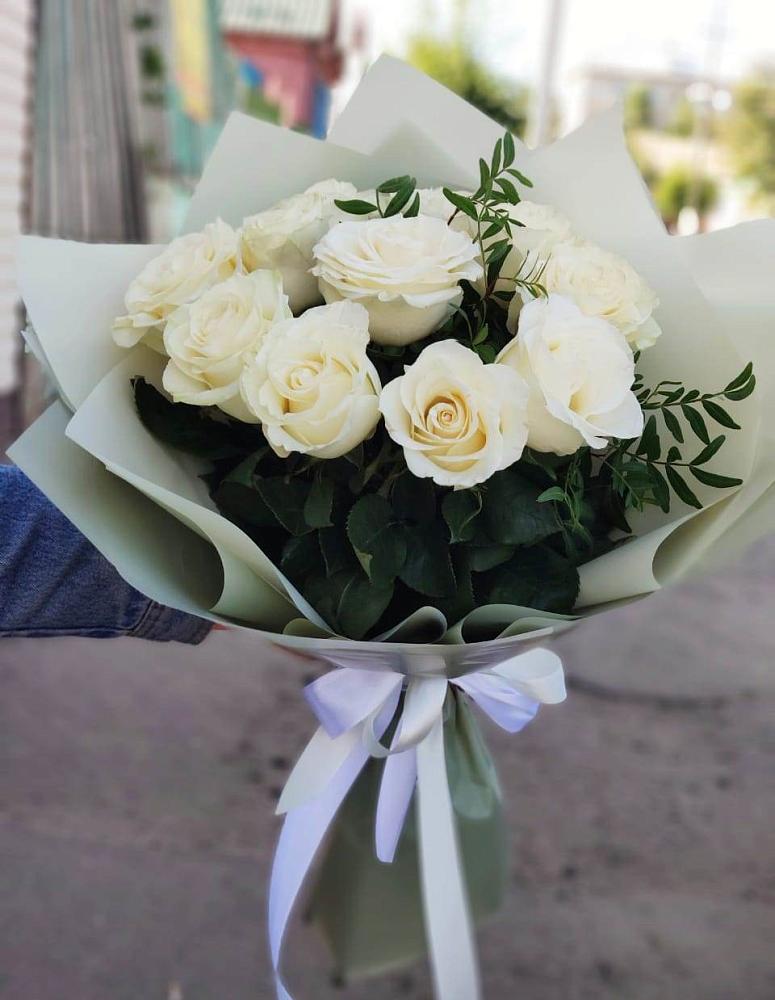 Букет Белые розы Проуд в Шарлык