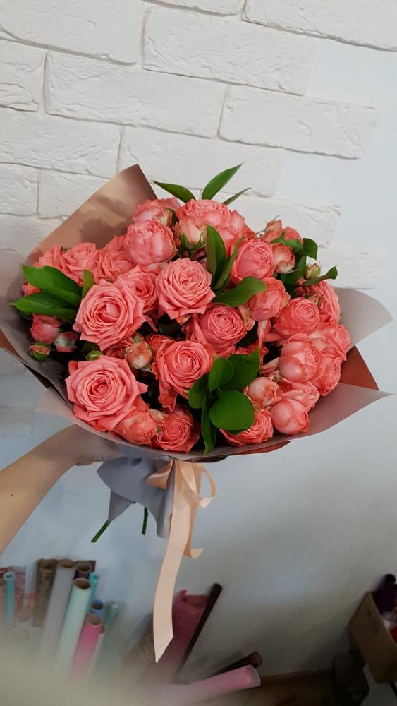 Букет цветов из: Розы в Шарлык