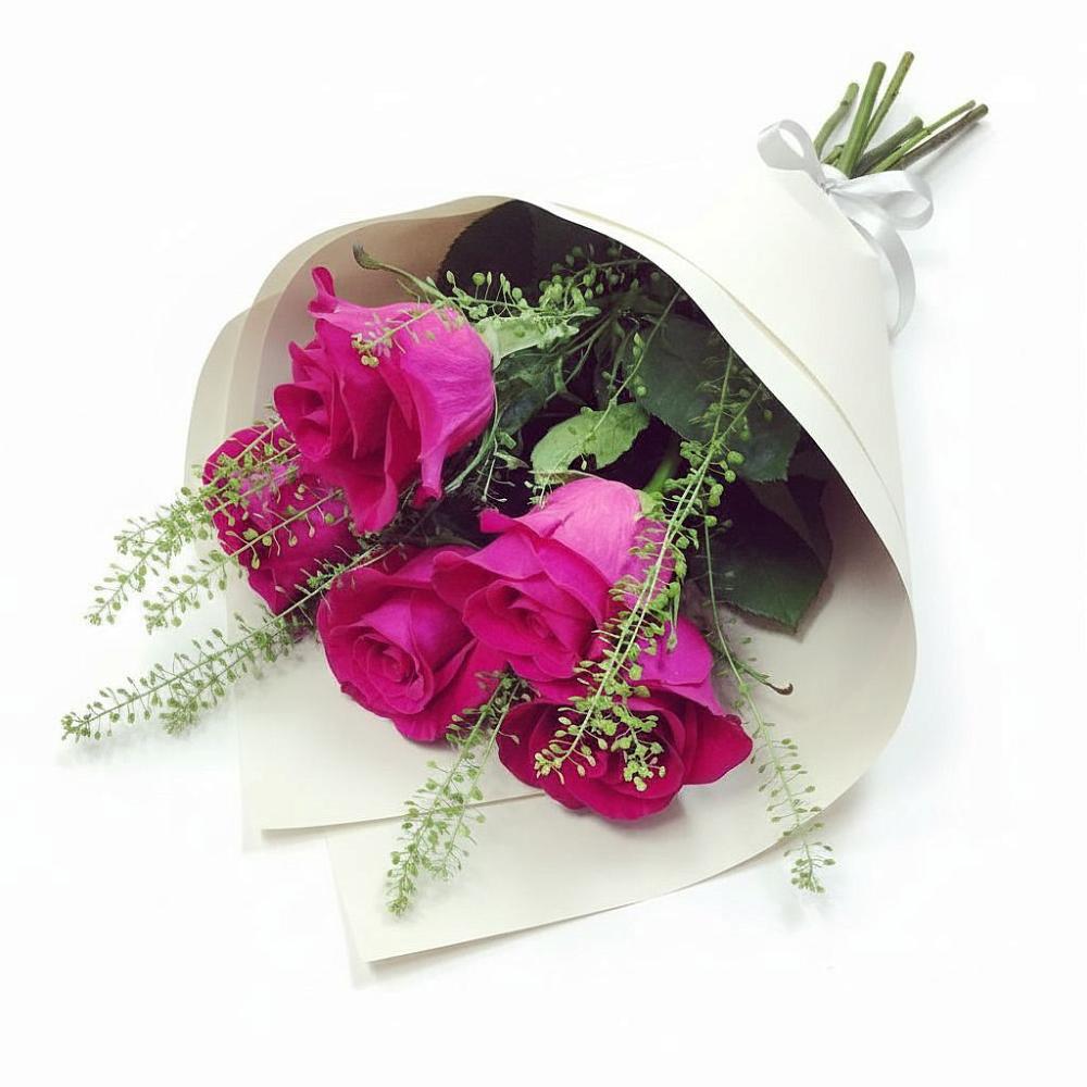 Букет цветов из: Розы в Шарлык