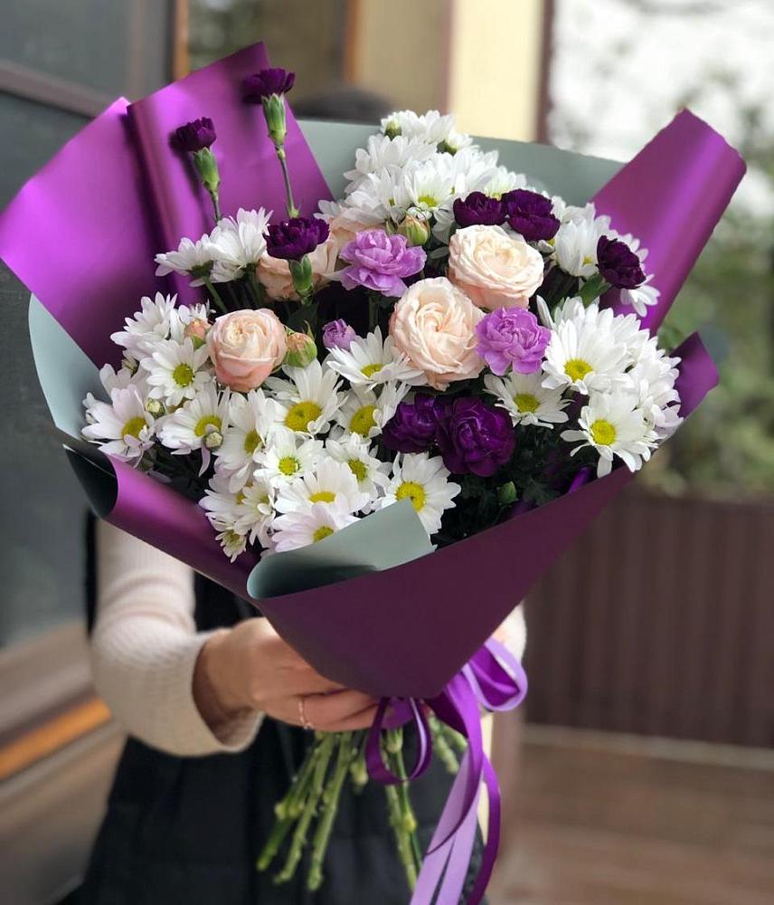 Букет цветов из: Хризантемы, Гвоздики и Розы в Шарлык