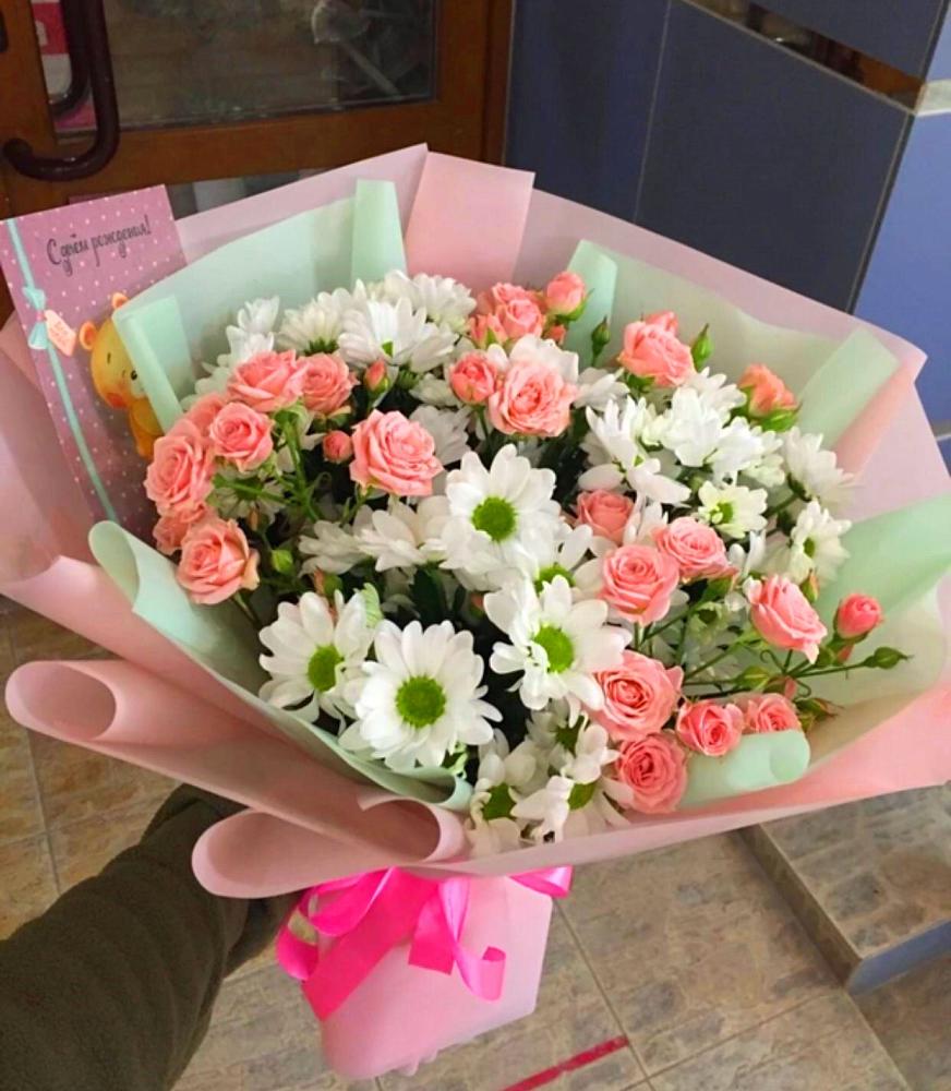 Букет цветов из: Розы и Хризантемы в Шарлык