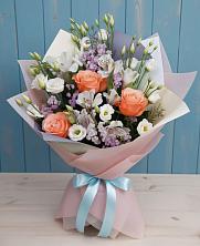 Букет цветов из:  Лизиантусы, Розы, Альстромерии и Гипсофила в Шарлык