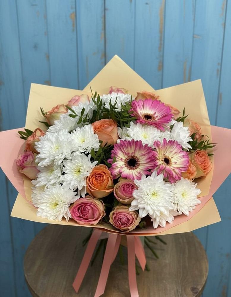 Букет цветов из: Розы, Герберы и Хризантемы в Шарлык