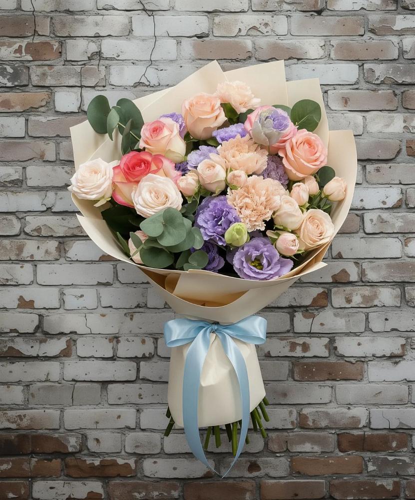 Букет цветов из: Розы, Лизиантусы и Гвоздики в Шарлык