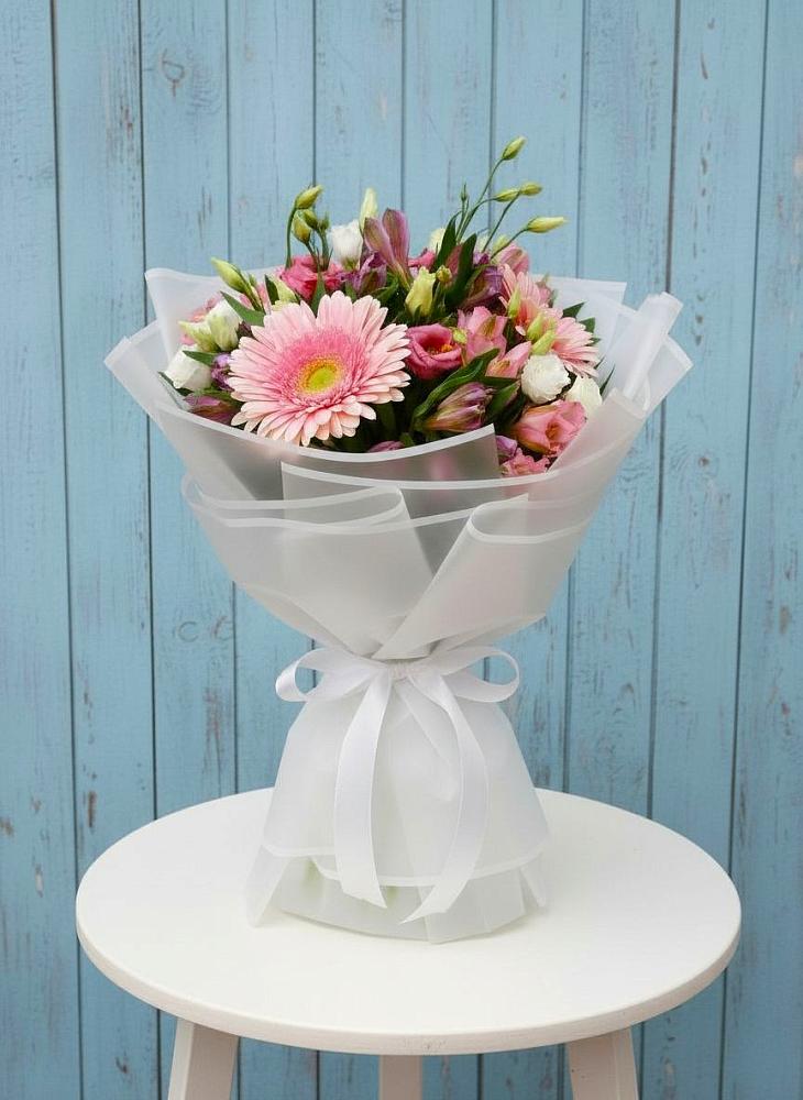 Букет цветов из: Герберы, Альстромерии и Лизиантусы в Шарлык