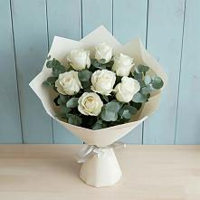 Букет Белые розы в Эвкалипте в Шарлык