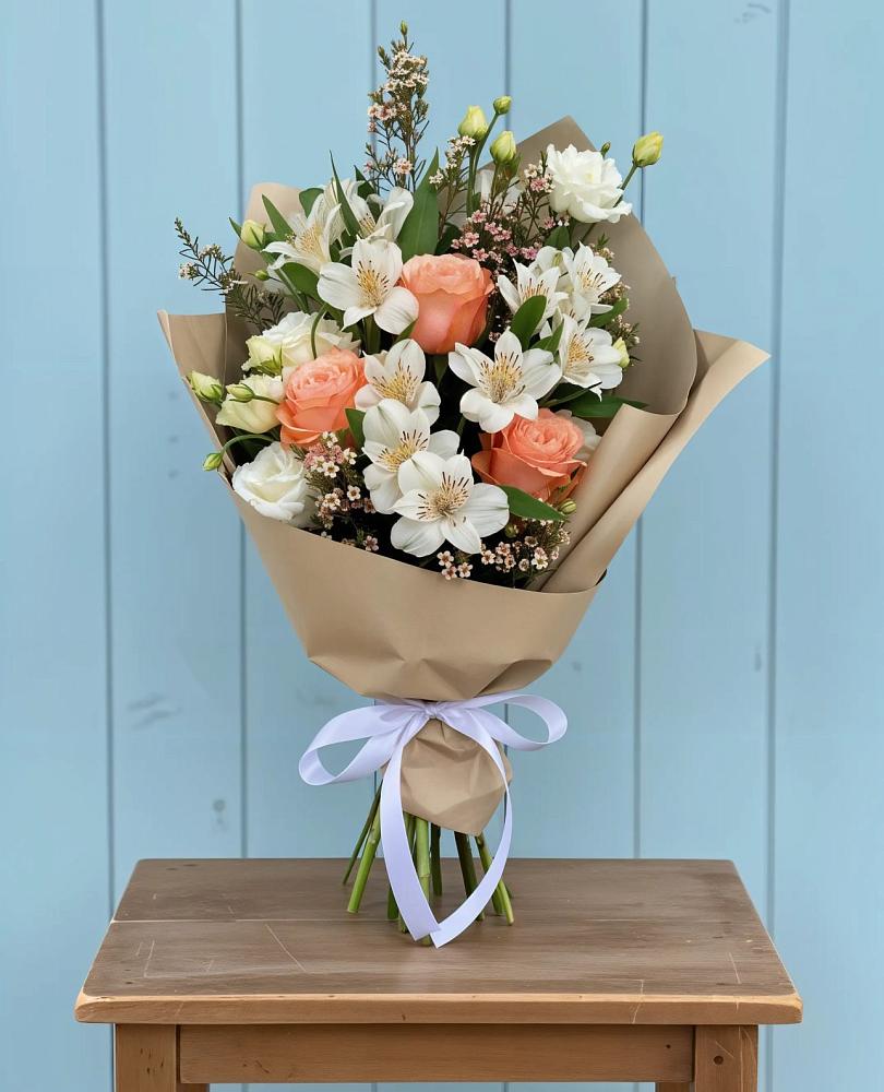 Букет цветов из: Альстромерии, Лизиантусы, Розы и Хризантемы в Шарлык